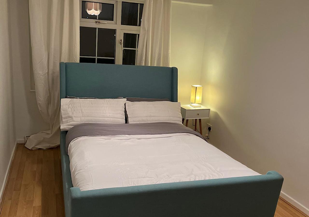 Lovely 2 Bedroom Apartment With Parking Space London Exterior foto