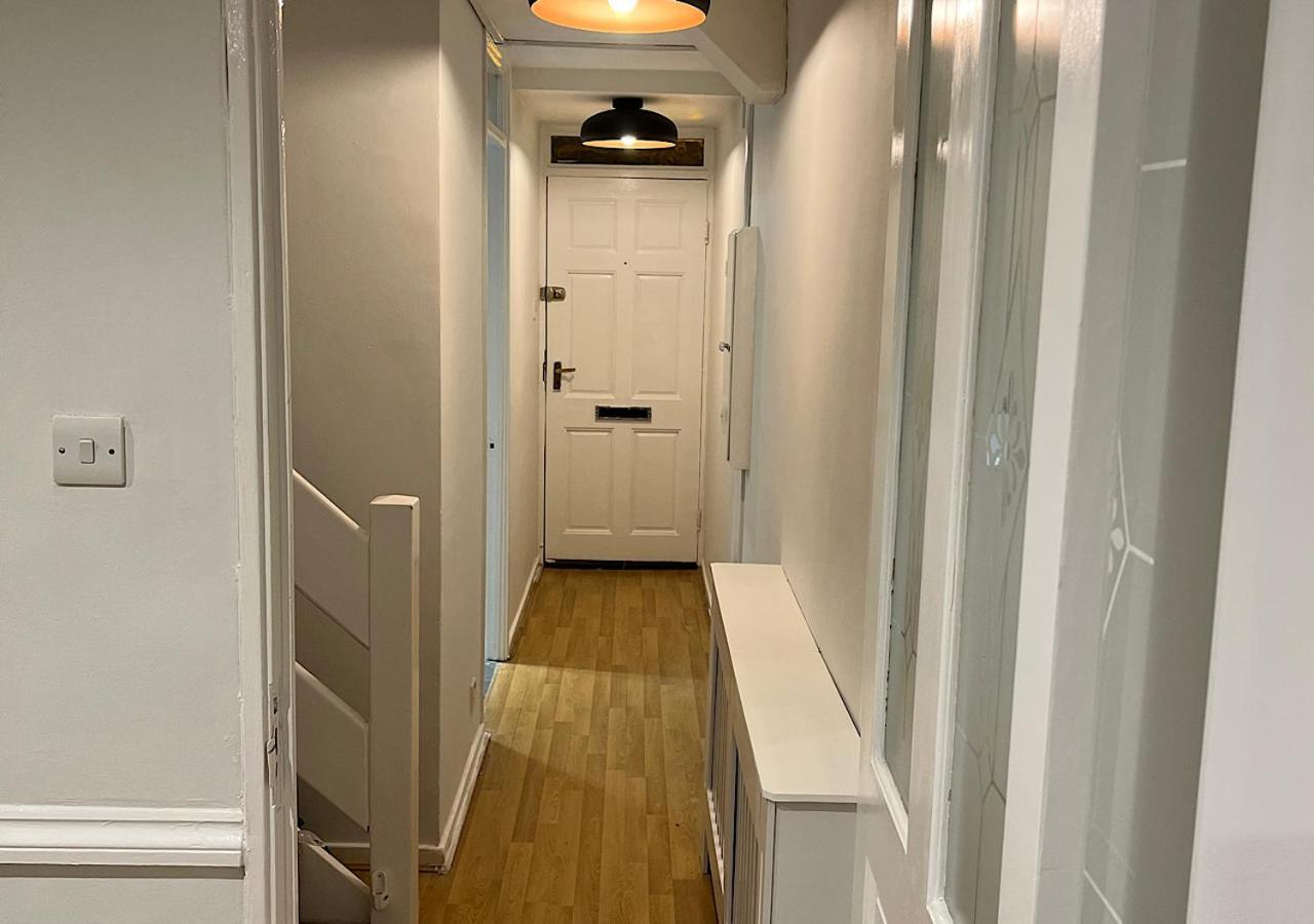 Lovely 2 Bedroom Apartment With Parking Space London Exterior foto